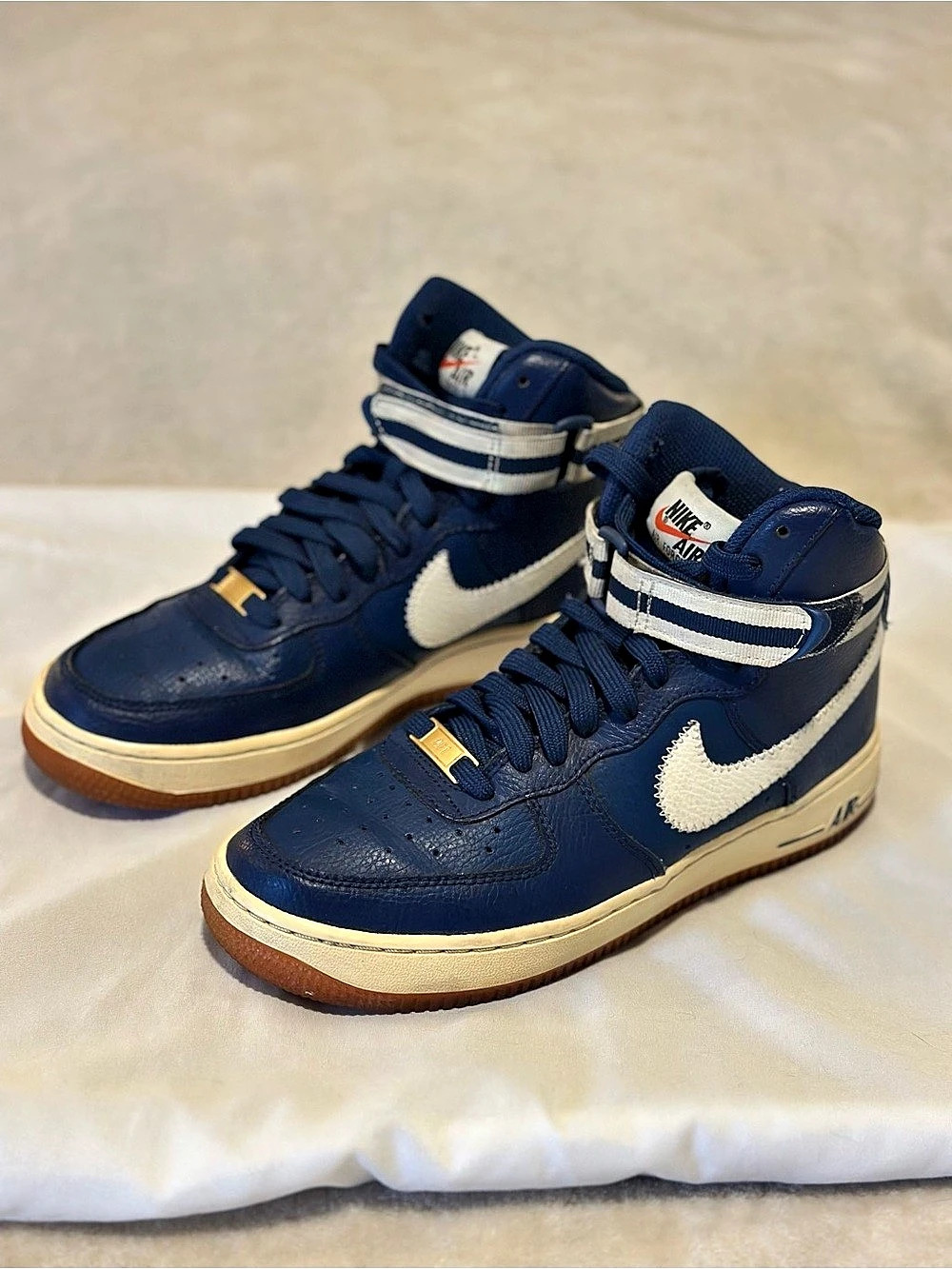 Vintage Nike Air Force 1 High-Top Sneakers Blue & White